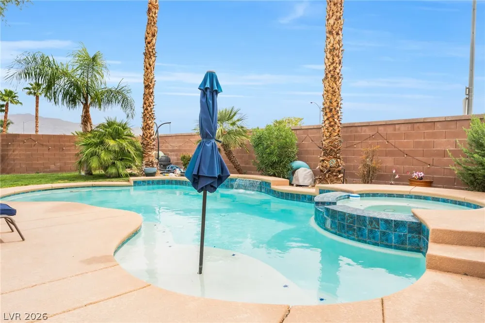 6450 Hughes Springs Drive Las Vegas, NV 89131