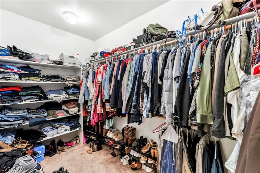 6450 Hughes Springs Drive Las Vegas, NV 89131