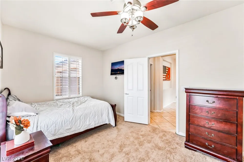 6450 Hughes Springs Drive Las Vegas, NV 89131