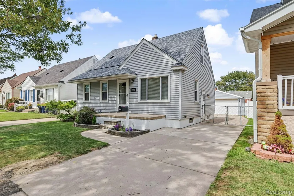 1646 Mill Street Lincoln Park City, MI 48146