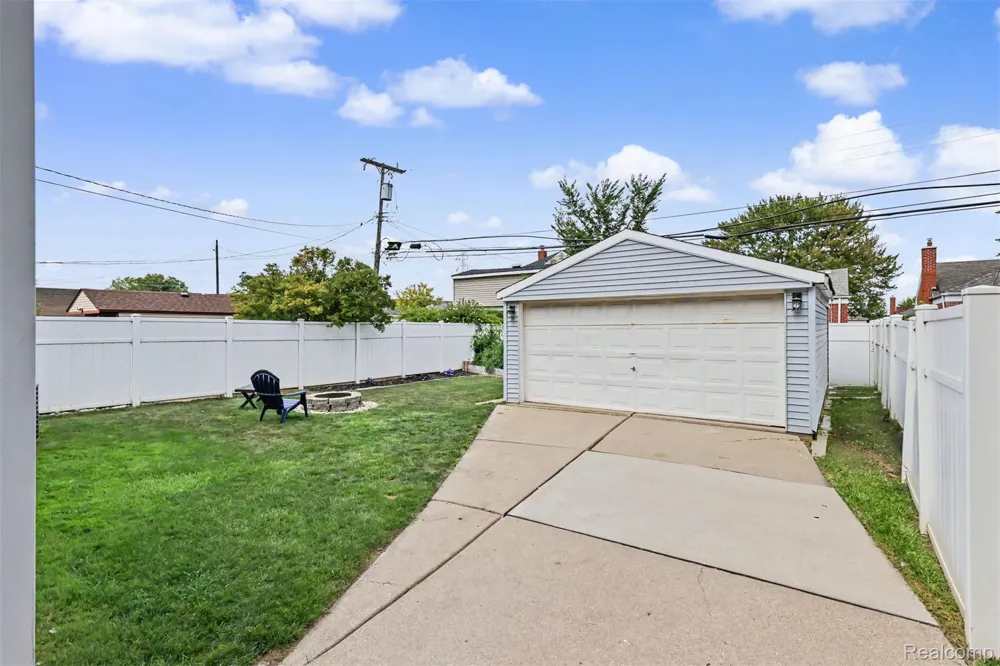 1646 Mill Street Lincoln Park City, MI 48146