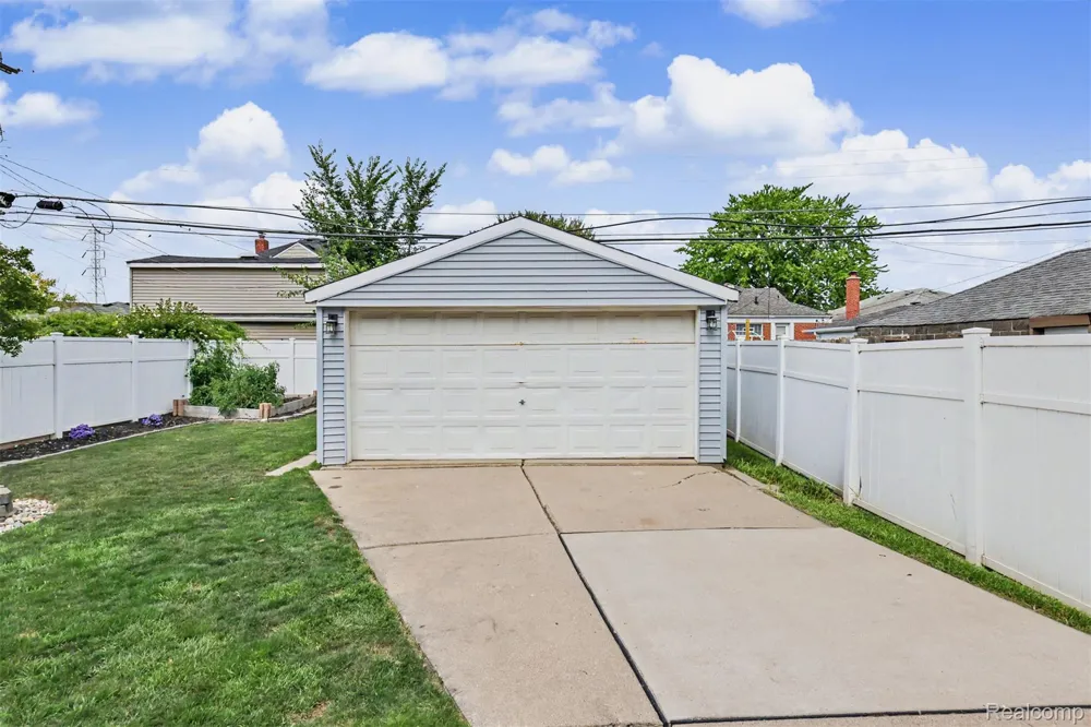 1646 Mill Street Lincoln Park City, MI 48146