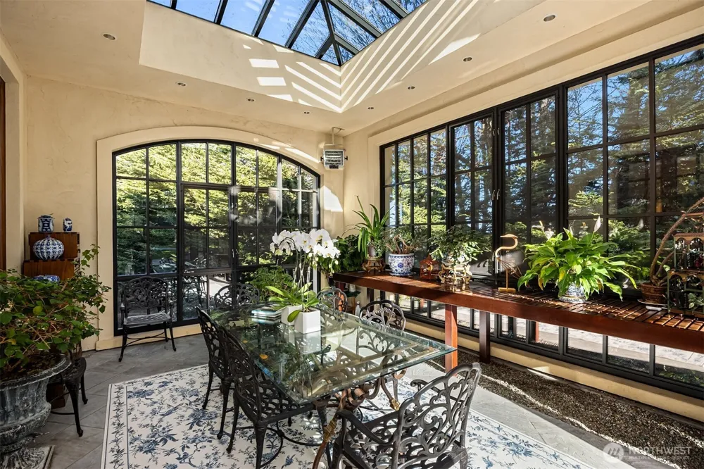8010 Grand Avenue NE Bainbridge Island, WA 98110