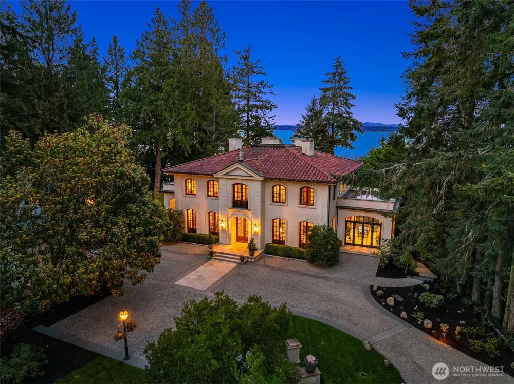 8010 Grand Avenue NE Bainbridge Island, WA 98110