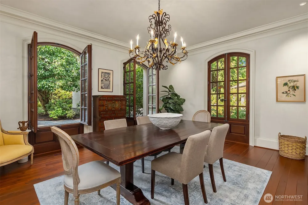 8010 Grand Avenue NE Bainbridge Island, WA 98110