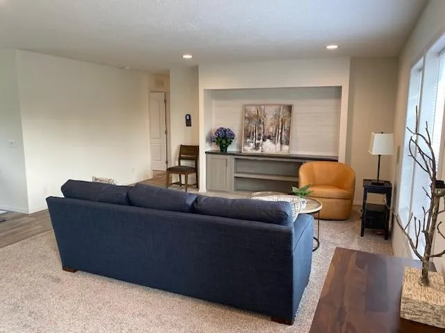 404 NE 1st Street Staples, MN 56479