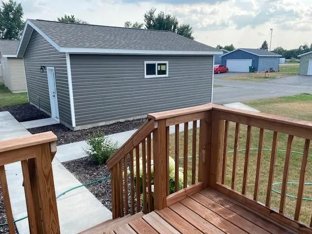 404 NE 1st Street Staples, MN 56479