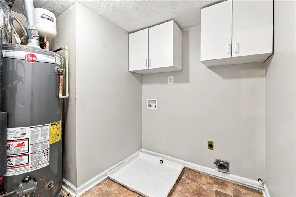 10450 Summer Creek Drive Johns Creek, GA 30022
