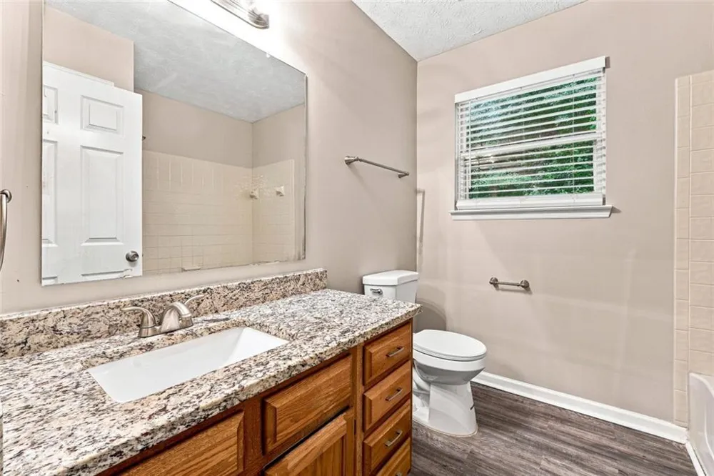 10450 Summer Creek Drive Johns Creek, GA 30022