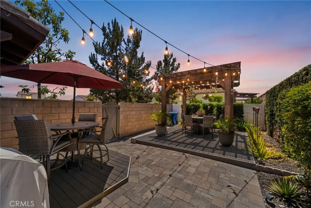 10832 Flora Cypress, CA 90720