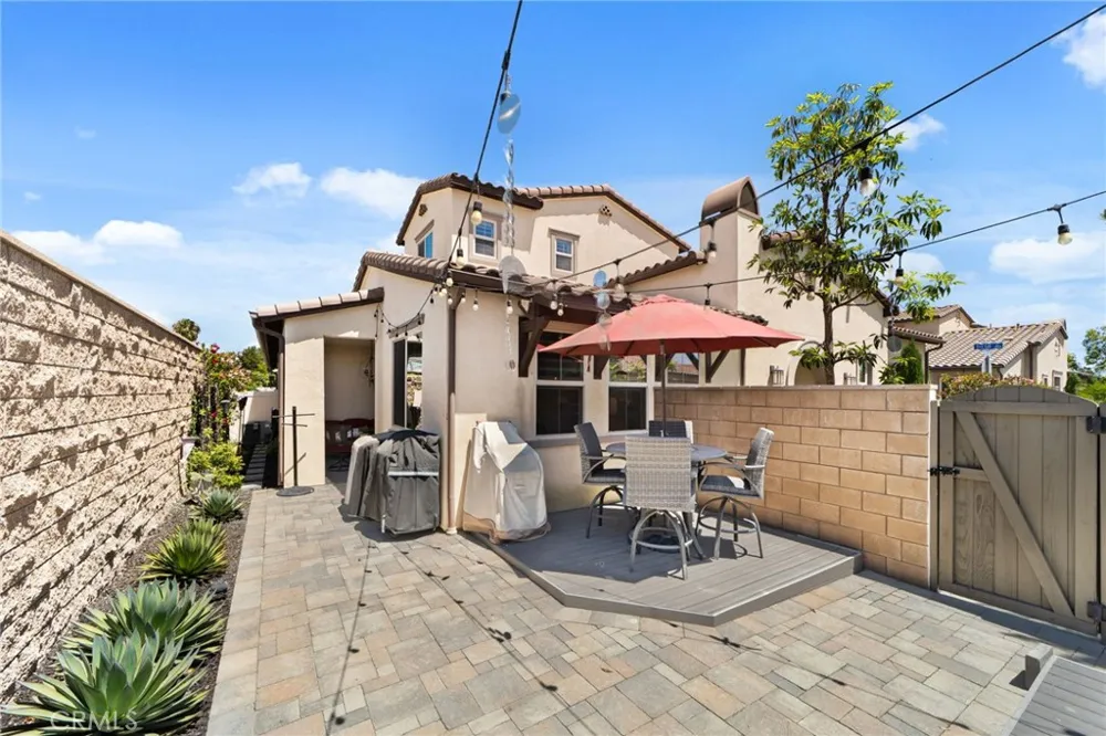 10832 Flora Cypress, CA 90720