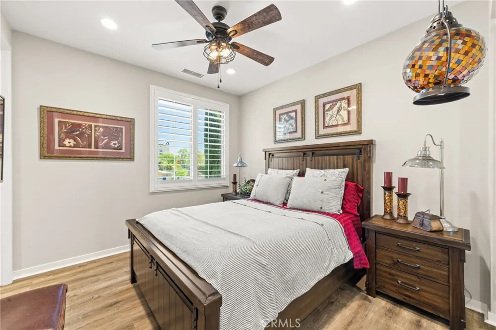 10832 Flora Cypress, CA 90720