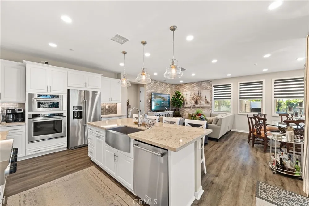 10832 Flora Cypress, CA 90720