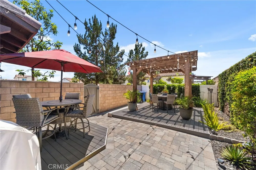 10832 Flora Cypress, CA 90720