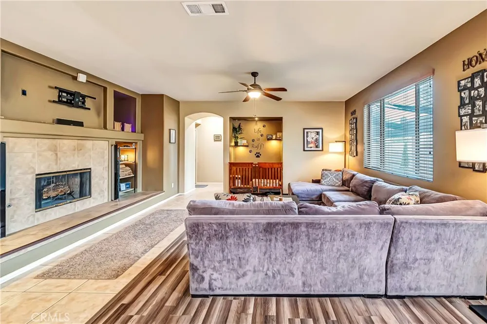 4659 W Avenue J13 Lancaster, CA 93536