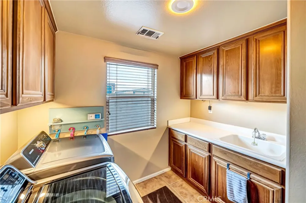 4659 W Avenue J13 Lancaster, CA 93536