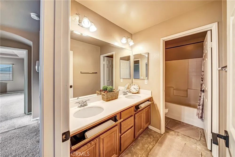 4659 W Avenue J13 Lancaster, CA 93536