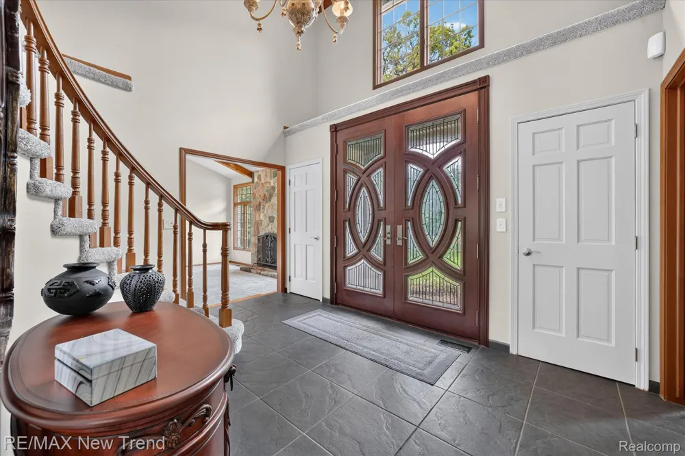 561 Valley Drive Milford Charter Township, MI 48381