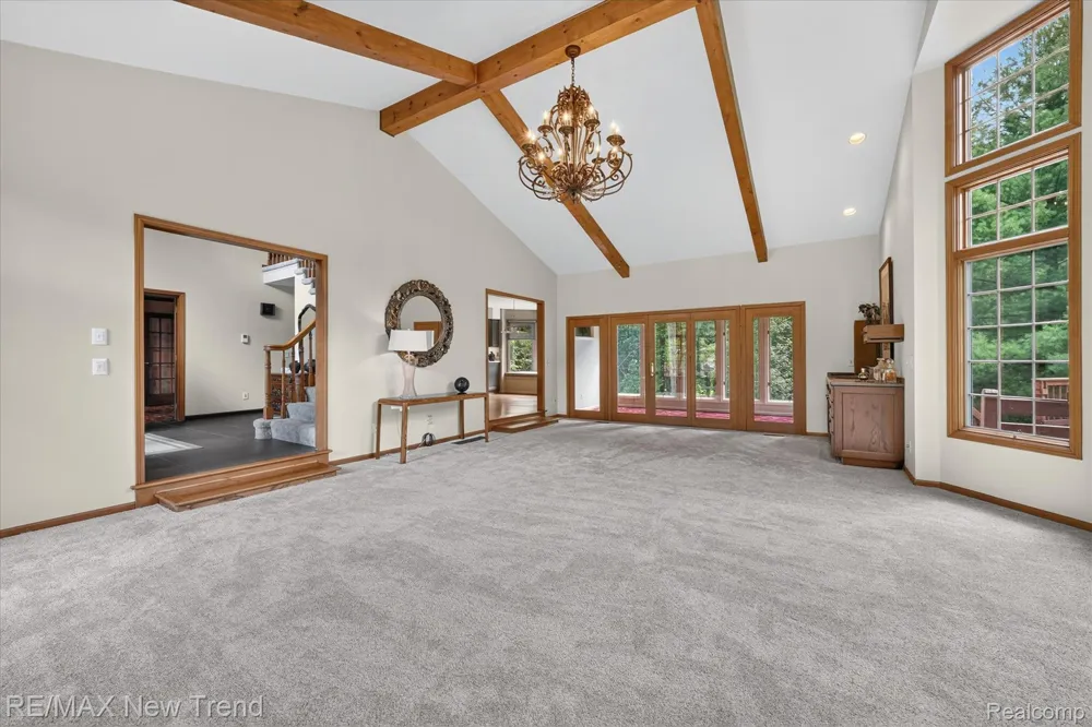561 Valley Drive Milford Charter Township, MI 48381