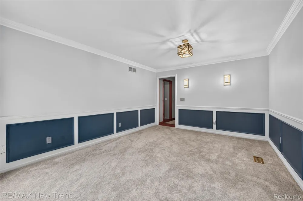 561 Valley Drive Milford Charter Township, MI 48381