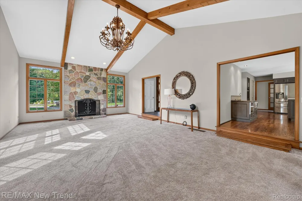 561 Valley Drive Milford Charter Township, MI 48381