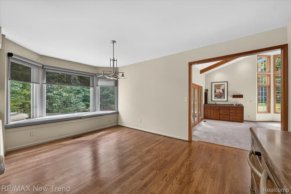 561 Valley Drive Milford Charter Township, MI 48381