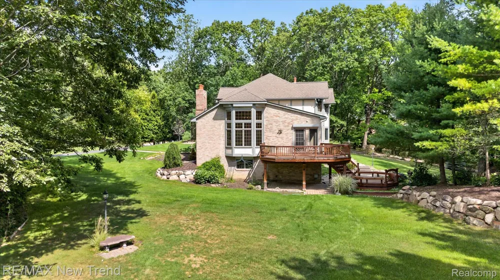 561 Valley Drive Milford Charter Township, MI 48381