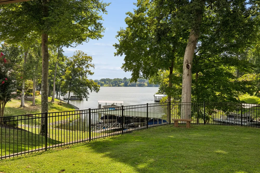 107 Liberty Cv Hendersonville, TN 37075