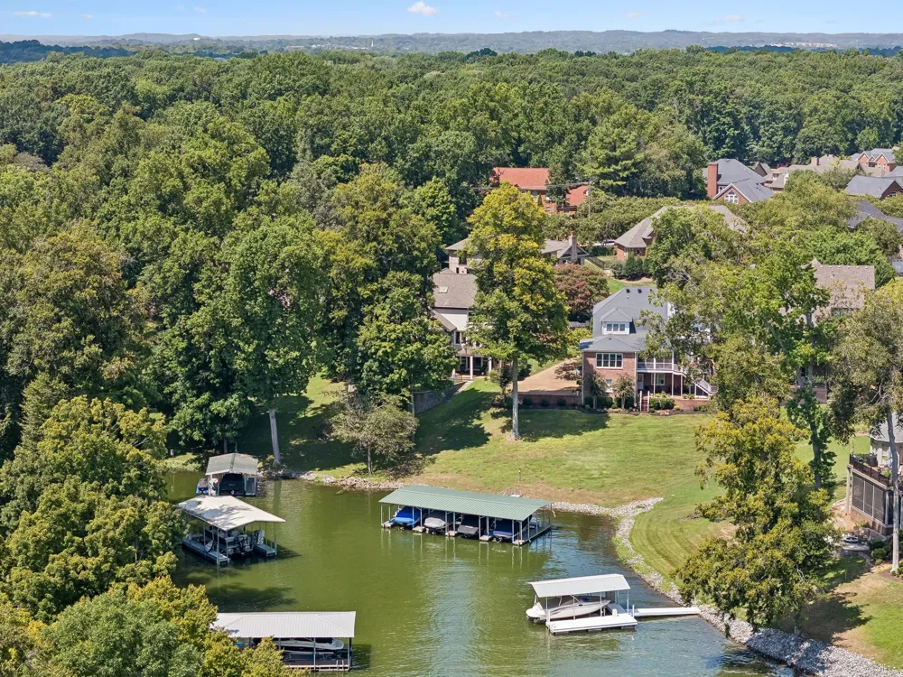 107 Liberty Cv Hendersonville, TN 37075
