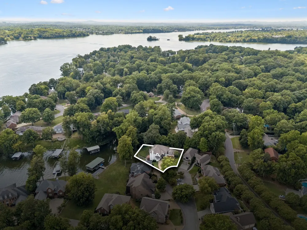 107 Liberty Cv Hendersonville, TN 37075