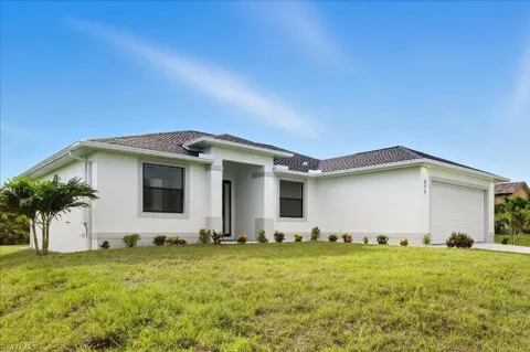 211 NW 25th Avenue