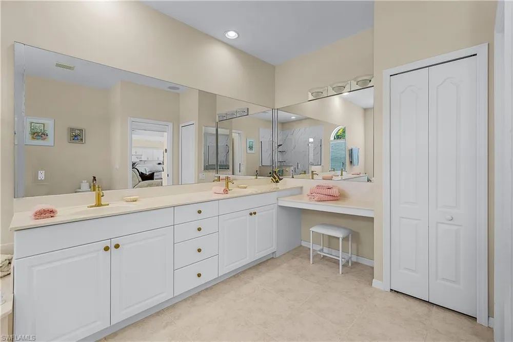 1210 SE 21st Avenue Cape Coral, FL 33990