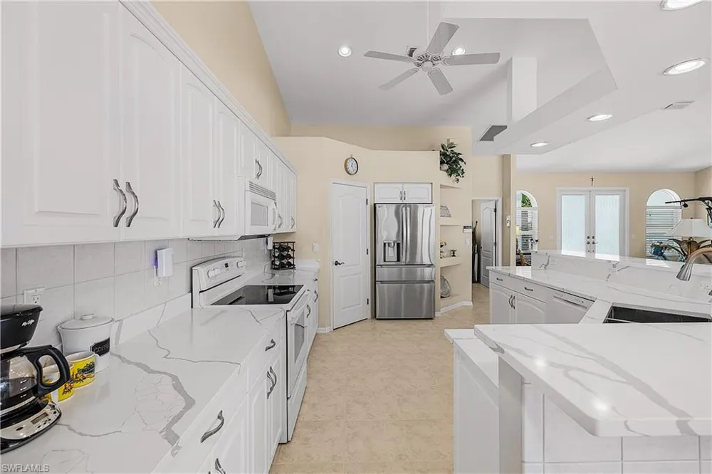 1210 SE 21st Avenue Cape Coral, FL 33990