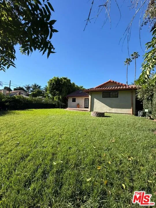 14655 Morrison Street Los Angeles, CA 91403