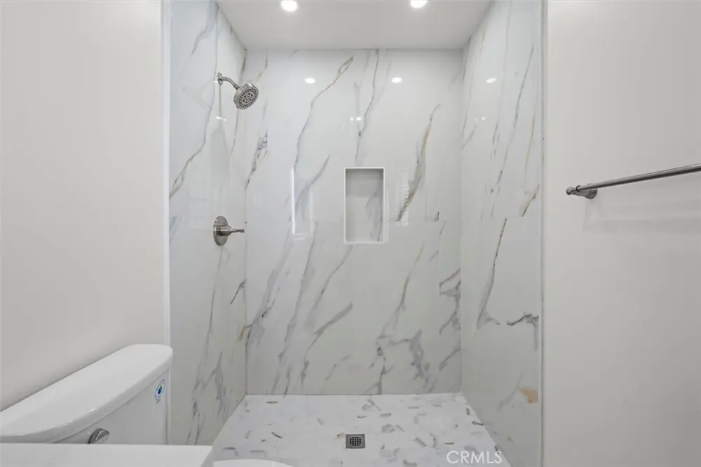 925 Manhattan Avenue Hermosa Beach, CA 90254