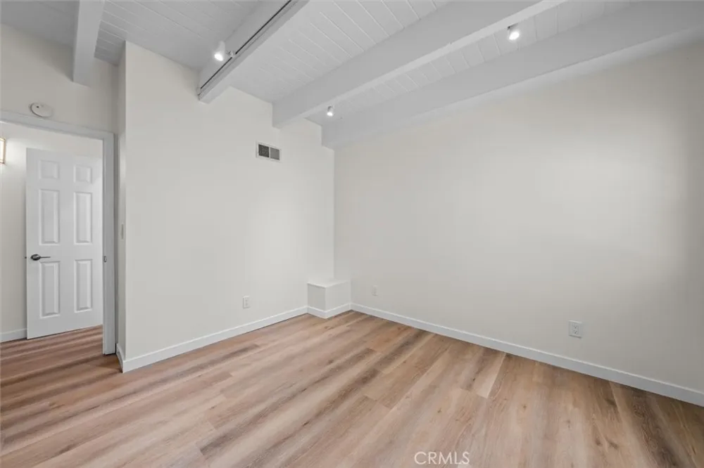 925 Manhattan Avenue Hermosa Beach, CA 90254