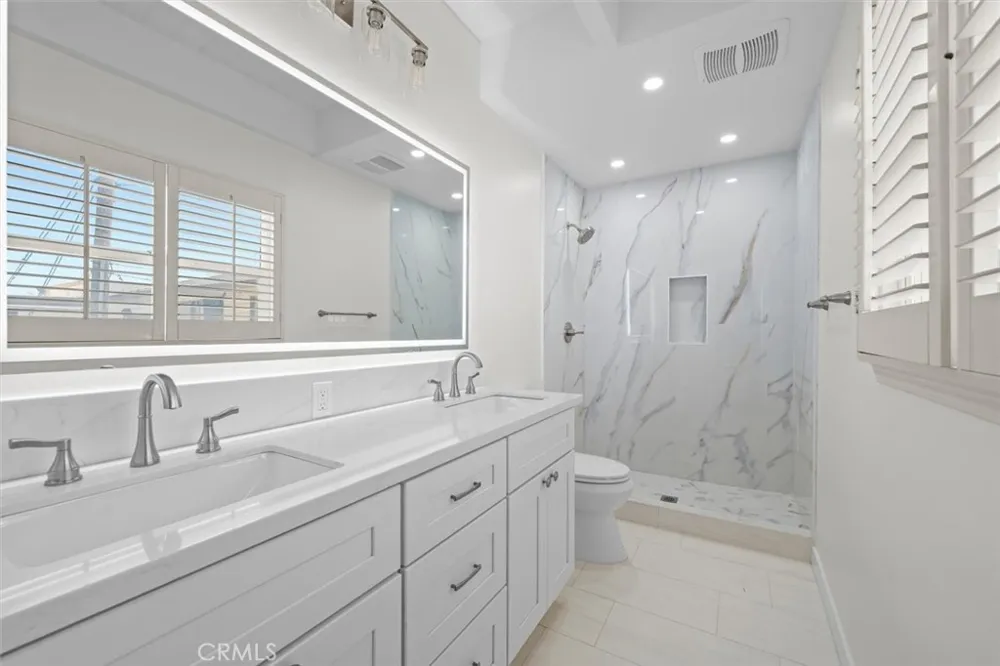 925 Manhattan Avenue Hermosa Beach, CA 90254