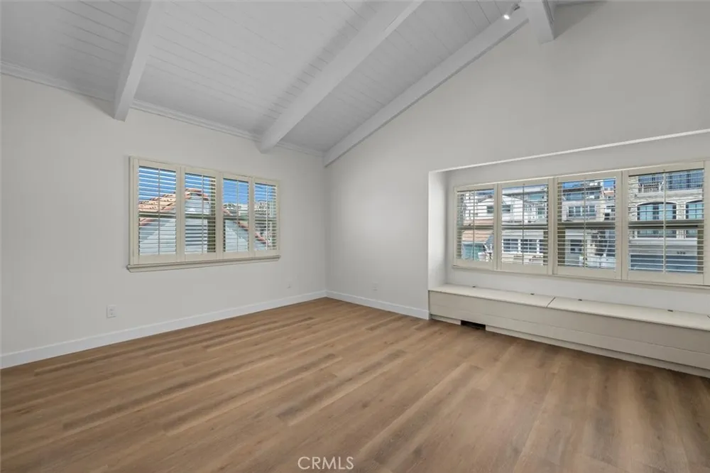 925 Manhattan Avenue Hermosa Beach, CA 90254