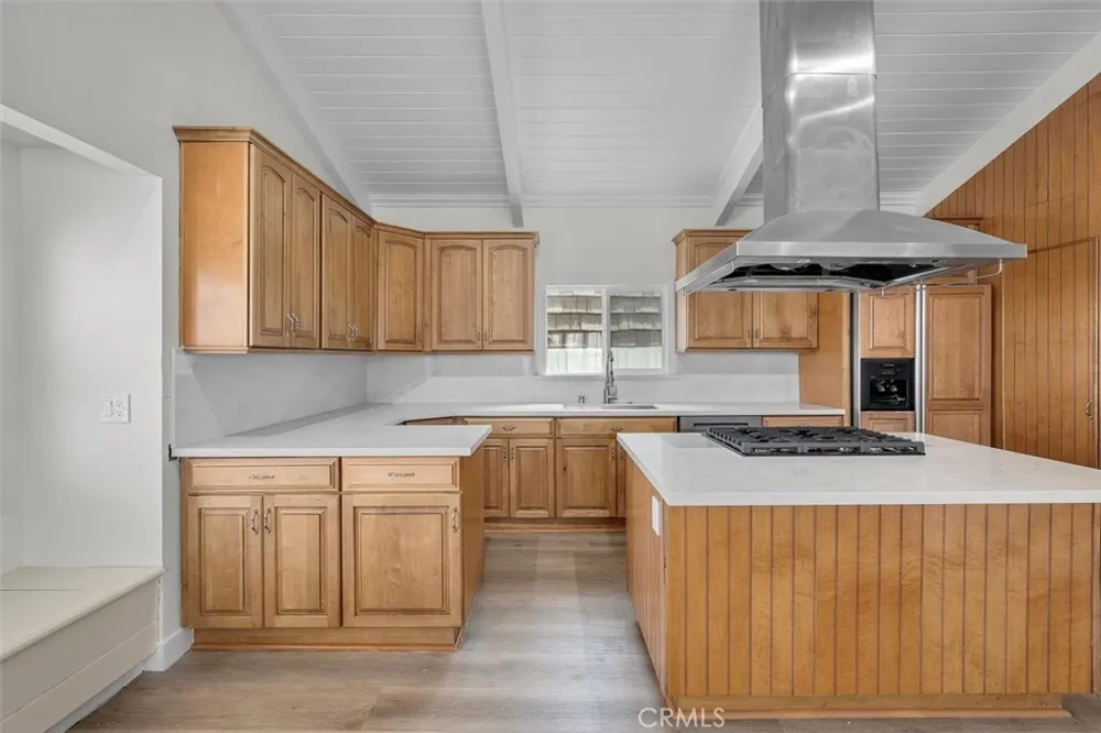 925 Manhattan Avenue Hermosa Beach, CA 90254