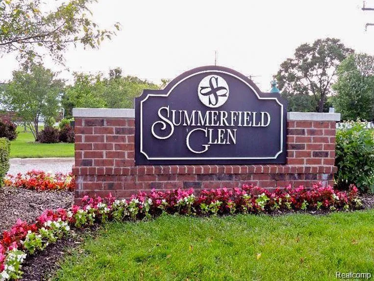 1074 W Summerfield Glen Circle Scio Township, MI 48103
