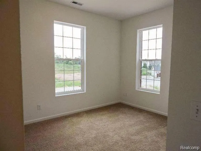 1074 W Summerfield Glen Circle Scio Township, MI 48103