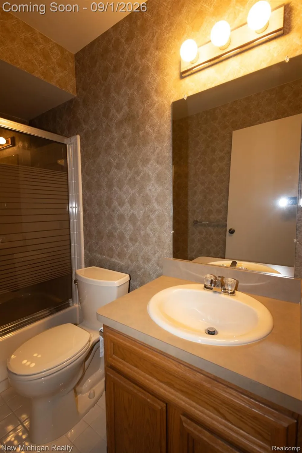 49355 Marquette Court Shelby Charter Township, MI 48315