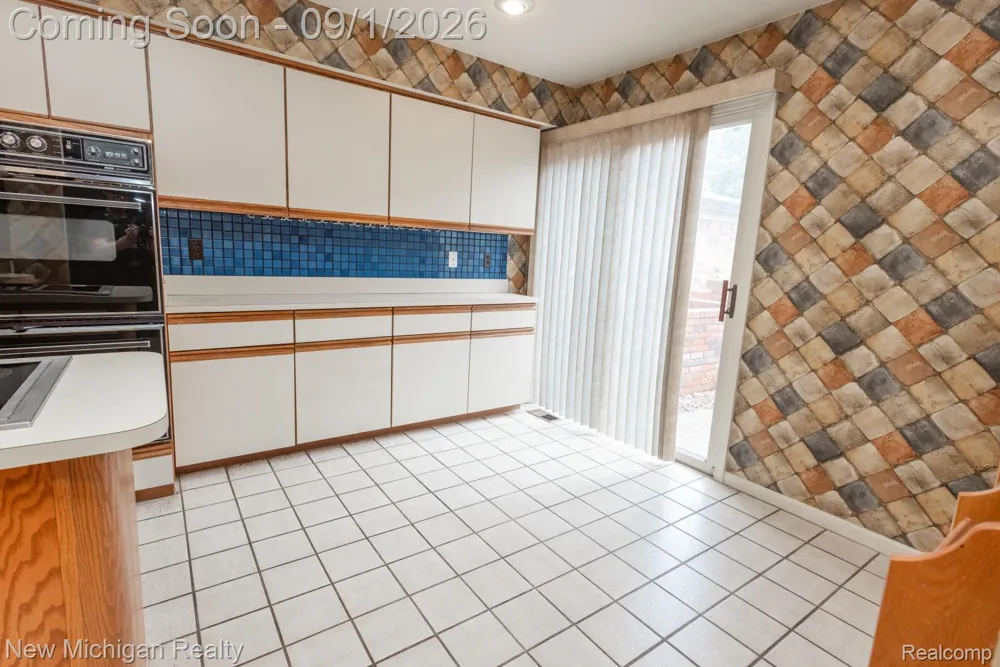 49355 Marquette Court Shelby Charter Township, MI 48315
