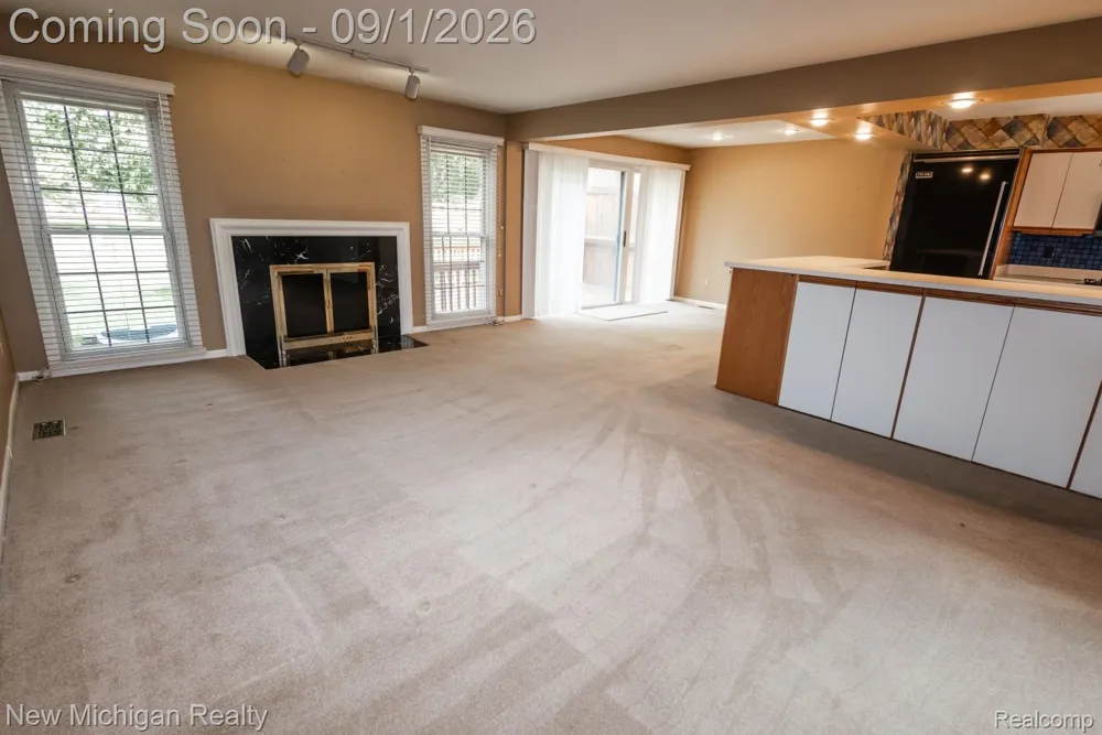 49355 Marquette Court Shelby Charter Township, MI 48315