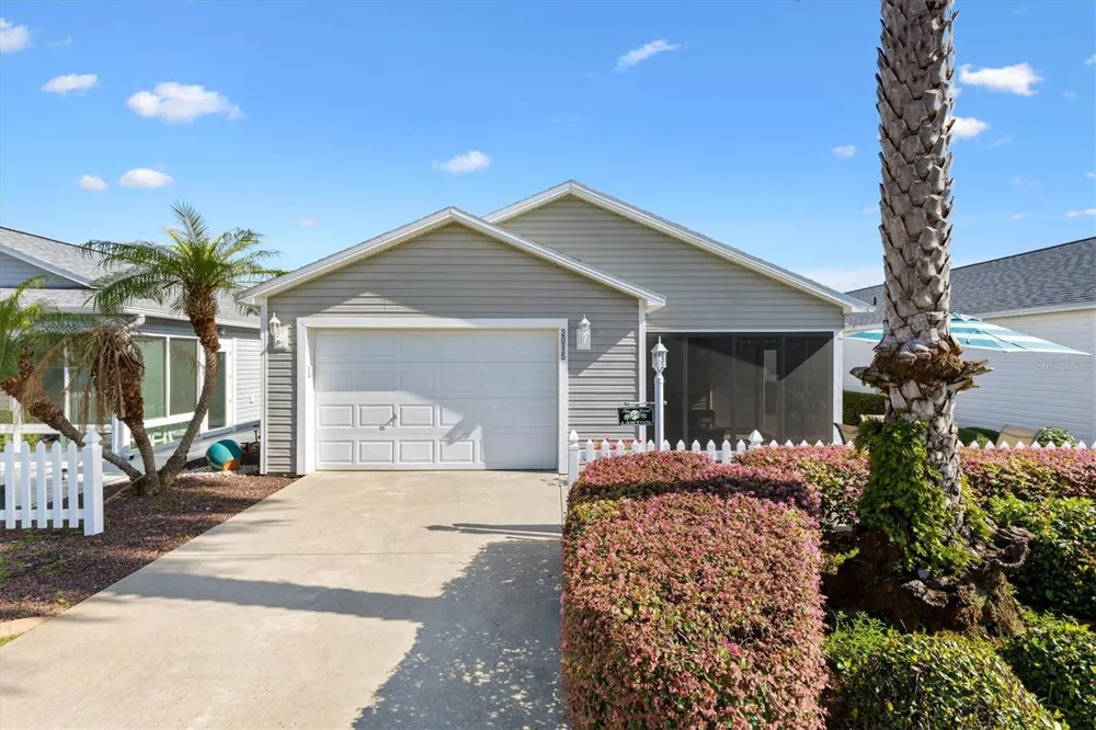 2015 PEACEFUL PLACE The Villages, FL 32162