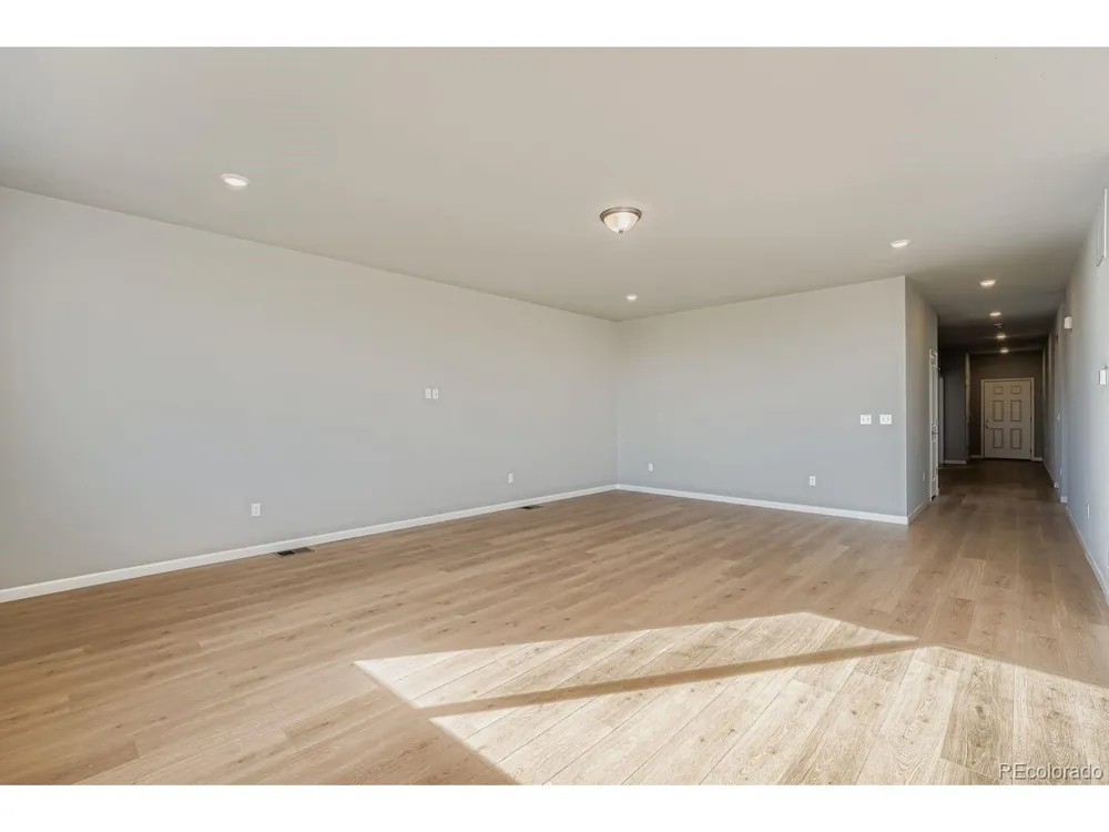 54960 E 27th Avenue Strasburg, CO 80136