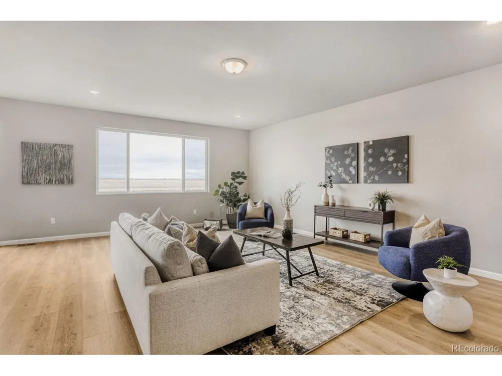 54960 E 27th Avenue Strasburg, CO 80136