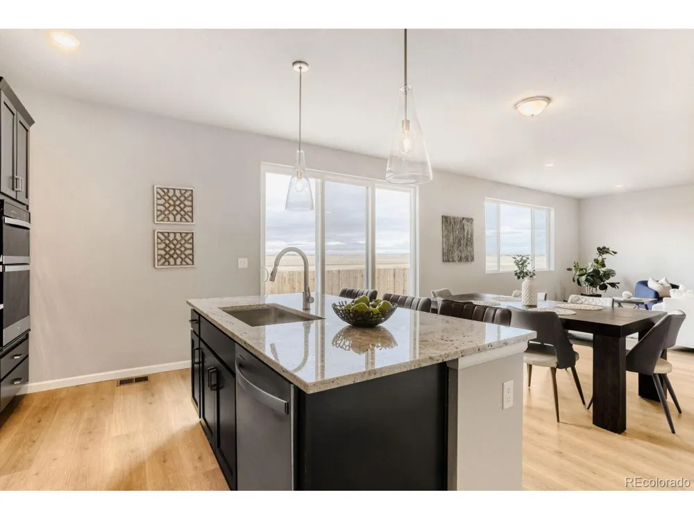 54960 E 27th Avenue Strasburg, CO 80136