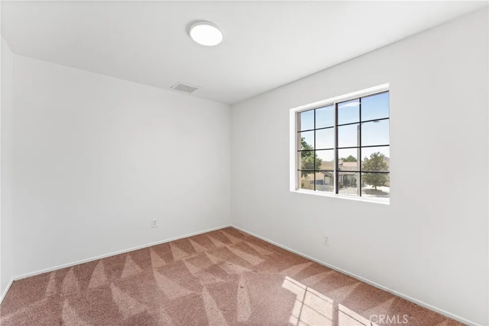 1000 Cloverdale Court Rosamond, CA 93560