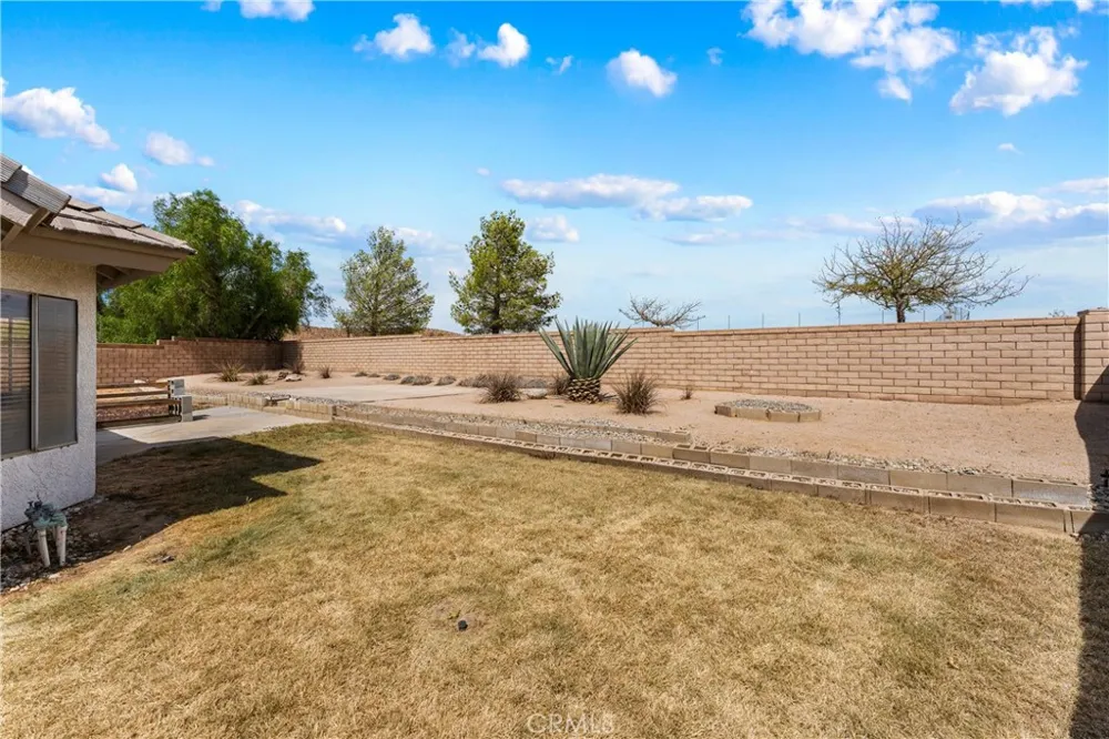 1000 Cloverdale Court Rosamond, CA 93560